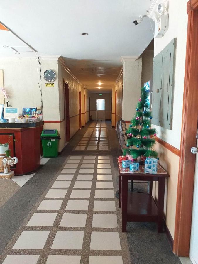 Mactan Airport Hilltop Hotel Мактан Экстерьер фото